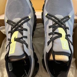 On Cloud X3 Women's Size 9, LIKE NEW